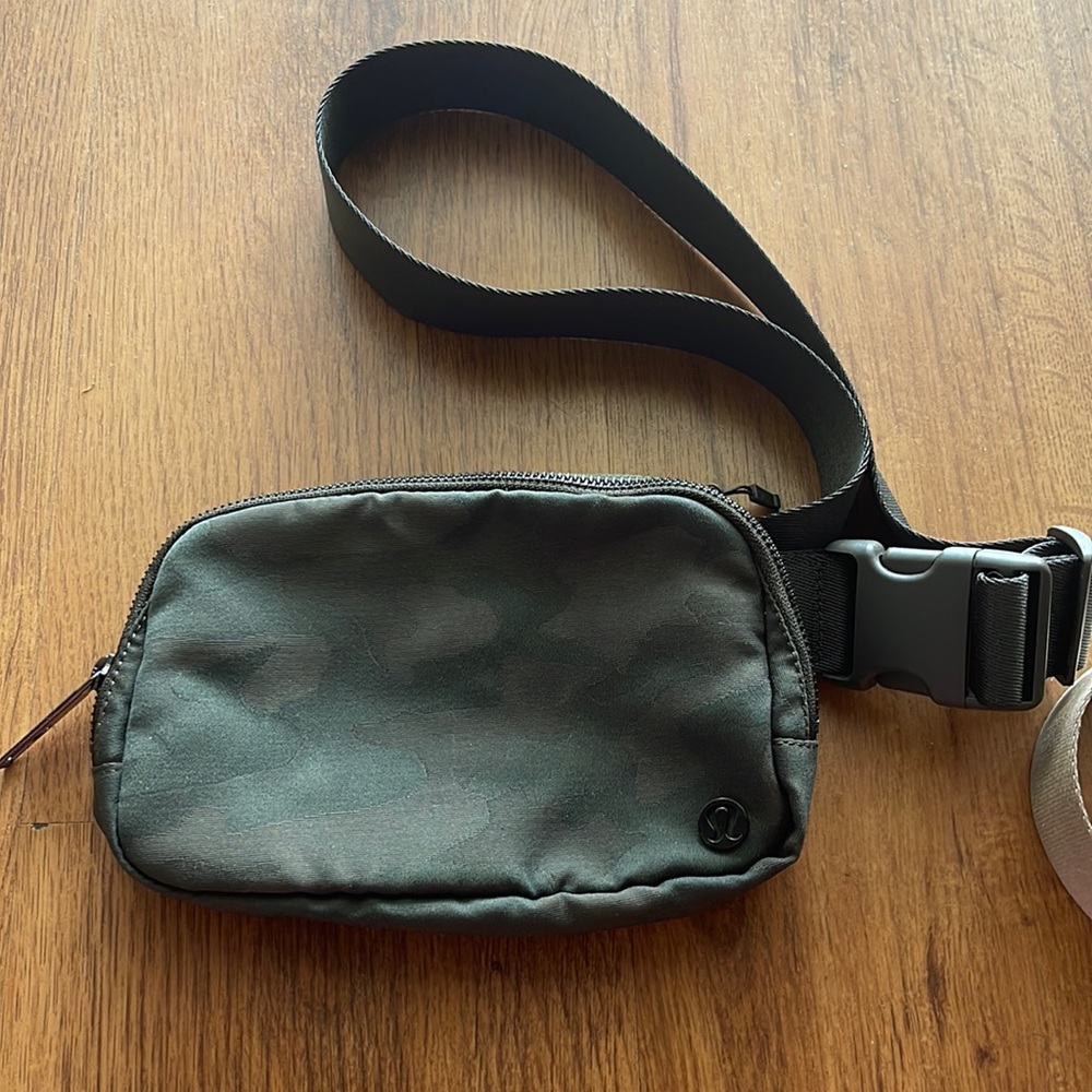 Lululemon camo everywhere belt bag